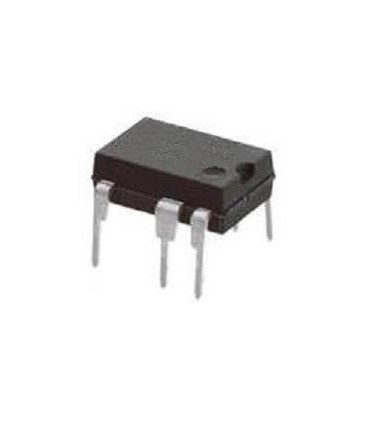 Controlador PWM 134kHz 700V 7-DIP 5W